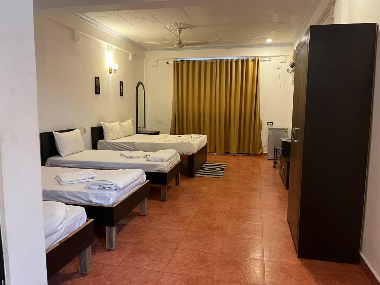 Hotel Pleasure Inn Near Turtle Beach Morjim Manage By Ld Group Of Hospitality Extérieur photo