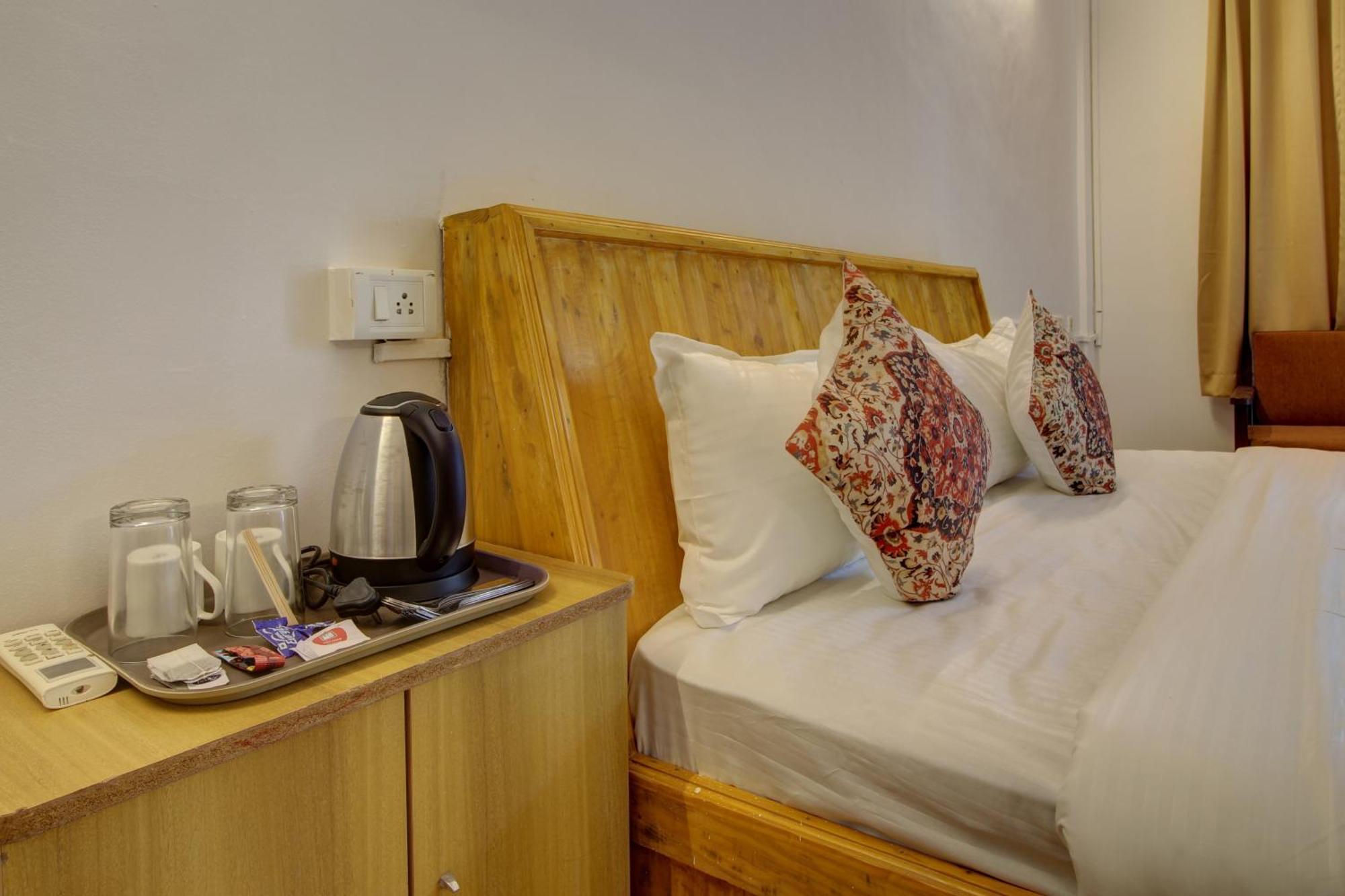 Hotel Pleasure Inn Near Turtle Beach Morjim Manage By Ld Group Of Hospitality Extérieur photo