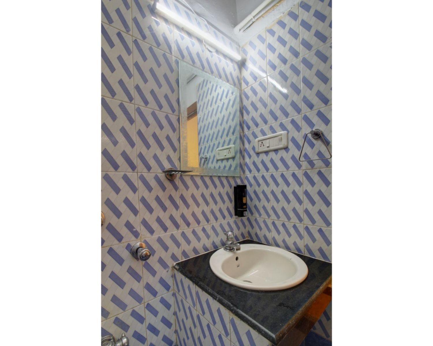 Hotel Pleasure Inn Near Turtle Beach Morjim Manage By Ld Group Of Hospitality Extérieur photo
